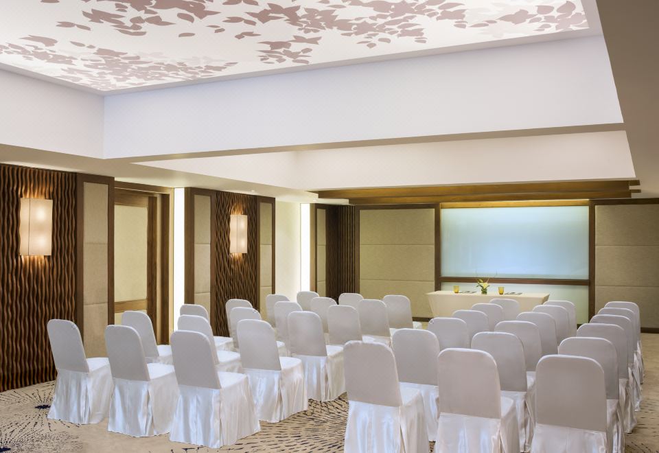 2. 쉐라톤 사무이 ..