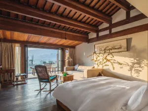 overnight in wushan