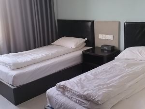 Baicheng Jingshang Business Hotel