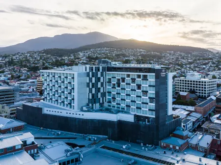 Crowne Plaza Hobart Отели рядом с достопримечательностью «Собор Святого Давида»