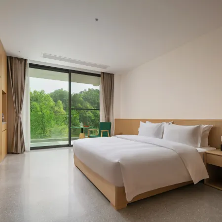 Ruo Yin•Natural Oxygen Bar Home Stay