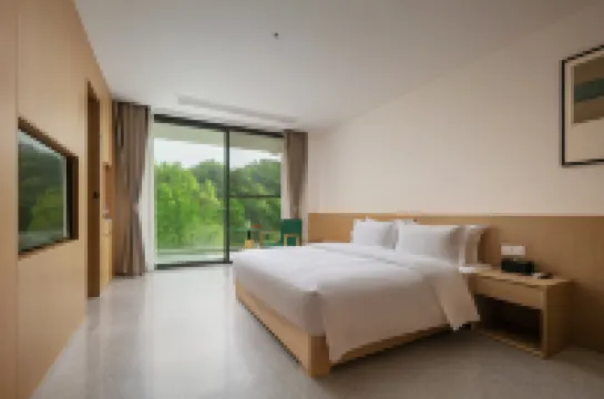 Ruo Yin•Natural Oxygen Bar Home Stay