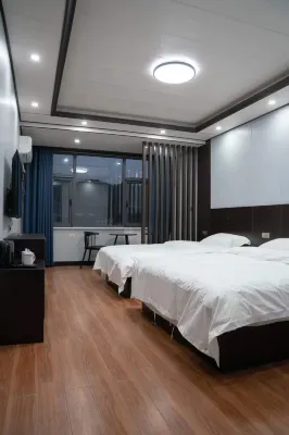 Luanchuan century source homestay Nanshan Bulao Valley Scenic Area 주변 호텔