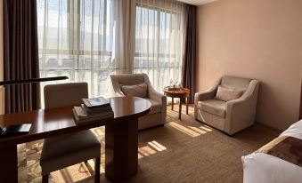 Golden Begonia Donggang Hotel Lincang