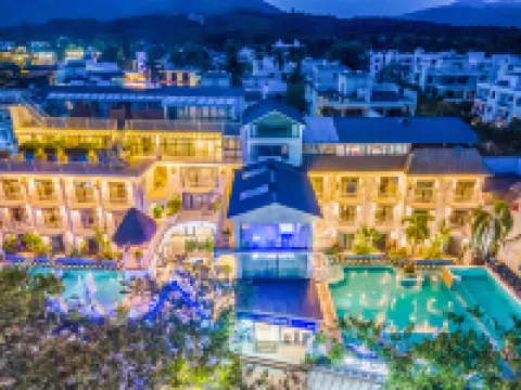 OLD FRIEND QI SHE Sanya Yalong Bay Bohou Village Store