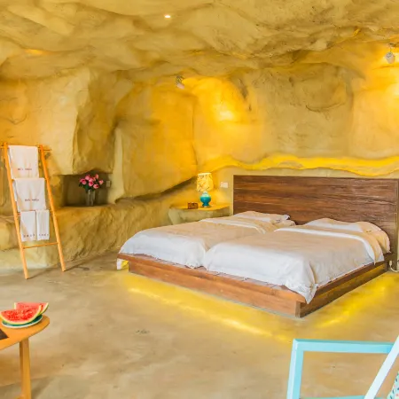 Lost Houlong Cave Homestay