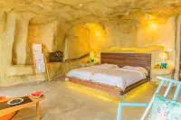 Lost Houlong Cave Homestay