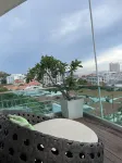 Unique Regency Pattaya - vue sur la montagne