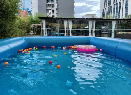 UEASY Hotel (Liuzhou Yaobu Ancient Town The Mixc) Отели рядом с достопримечательностью «Citizen Square»