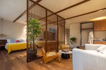 Riverside Inn Отели рядом с достопримечательностью «Yuncao Ancient Town»