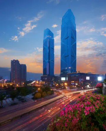 Maison New Century Hotel Hotels near Tiefo Buddhist Temple