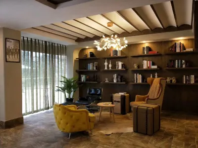Duoyun Resort Hotel, Lushan Hotels near Lushan Donglin Canyon