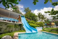 Whiterock Beach Resort - Beach