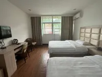Chenglong Apartment