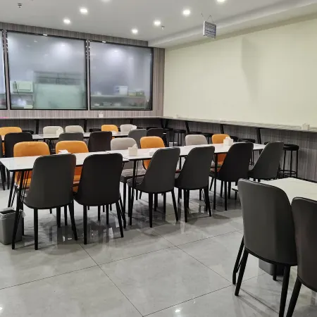Blue Whale Hotel Lanzhou