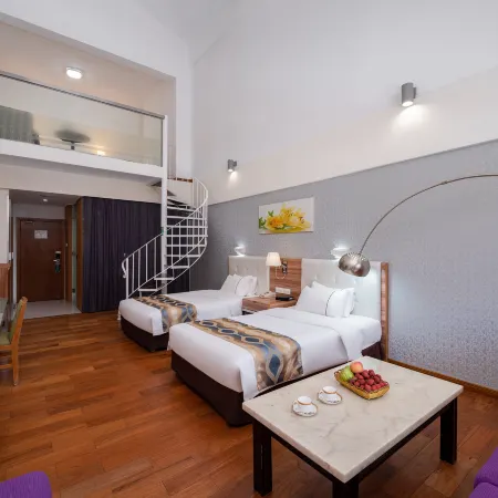Pearl Bay Seaview Hotel (Laojie Seaview)