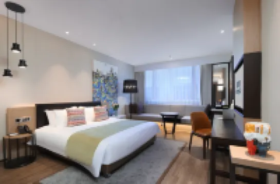 Campanile Hotel (Shenzhen Longcheng Plaza  Metro Station)