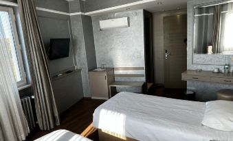 Deniz Otel