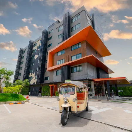 Moose Hotel Chiangmai Отели рядом со станцией Железнодорожная станция Чан Май