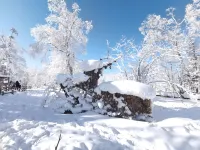 Xuexiang Northeast Yuan Inn (Erlanghe Scenic Area)