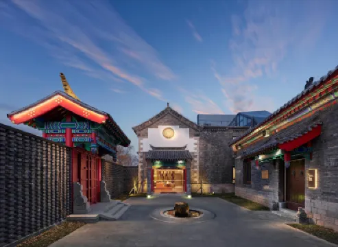 Dhawa Jinan Daming Lake Hotels in 