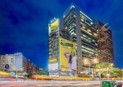 CHECK inn Taipei XinYi Отели в г. Всемирный выставочный центр торговли