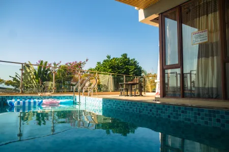 Huidong Xunliaowan Lanting Holiday Villa Отели рядом с достопримечательностью «Jinyintan Beach»