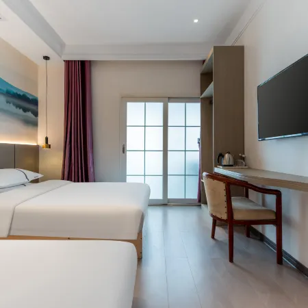 Qingshun Hotel (Xiangyang )
