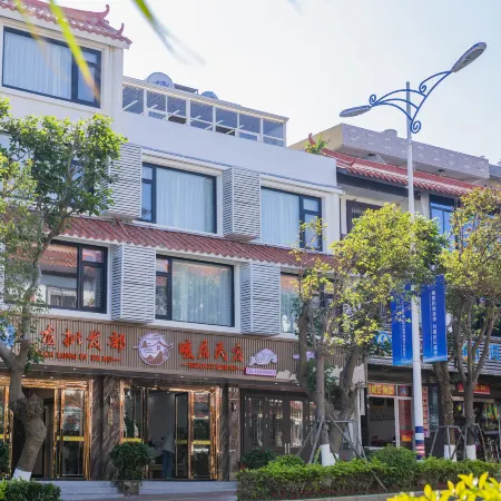 Meizhou Island warm residents stay in Mazu temple shop