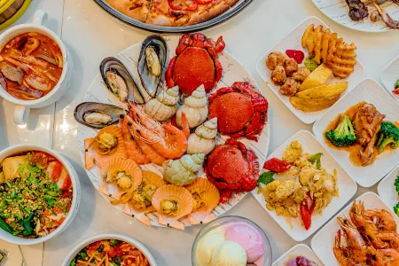 Fengcheng Healthcare Center Отели рядом с достопримечательностью «Jincheng Ancient Academy»