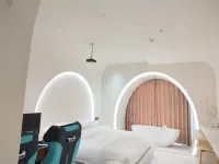Science Fiction City Hotel (Yibin Nanxi Ancient Street) -  Gaming & Esports
