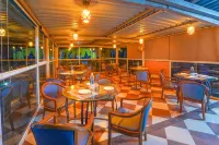 Silver Leef Hotel di Wai