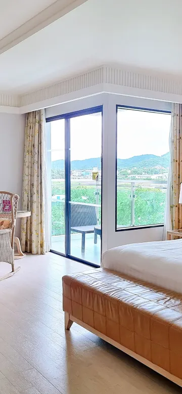 ห้องสวีทสำหรับครอบครัววิวเนินเขา