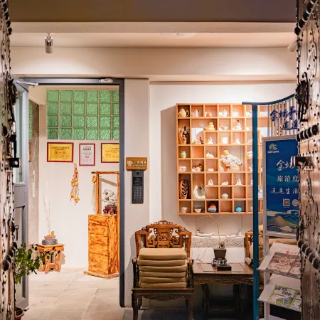 Guchi·Yimu Siwei Homestay (Maoshan Oriental Salt Lake City Branch)
