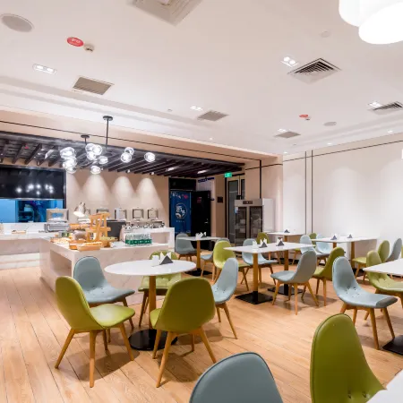 Atour Hotel (Hengshui High School Renmin East Road)