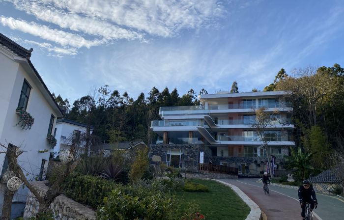 Luoping County Guyang Xiaozhu B&B