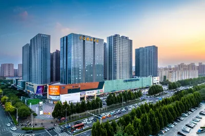 Yalan Hotel (Shandong University of Technology Hongcheng International Plaza) Hotel di Coach Center/SDUT (West Campus)