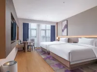 Lavande Hotel (Hanzhong Central Plaza High Speed Railway Station) - parkir