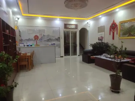 Fanshi Xinjiale Homestay Отели рядом со станцией Wutaishan Railway Station