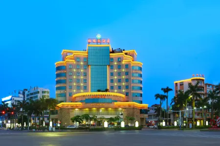 Red Forest Hotel Hepu Отели в г. Хепу