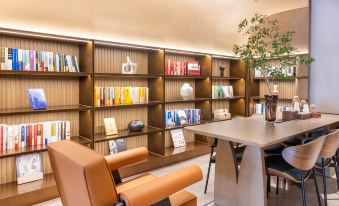 Beijing Chaoyang High speed Railway Station Atour Hotel