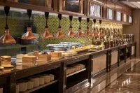Devoted Hotel - breakfast