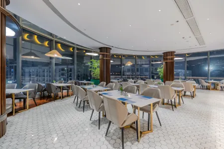 Yitel Collection (Nanjing Gulou Xuanwuhu Road) Отели рядом с достопримечательностью «Xuanwu Lake Scenic Area»