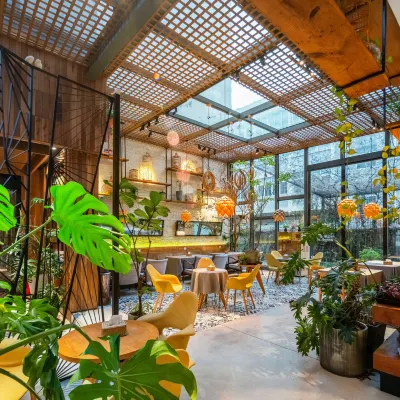 Yiqi Ecological Art Hotel (Xixi Impression City) Hotels near Hangzhou Constant Temperature Water World