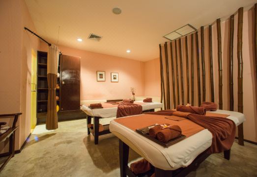 3. 톱랜드 호텔 &..