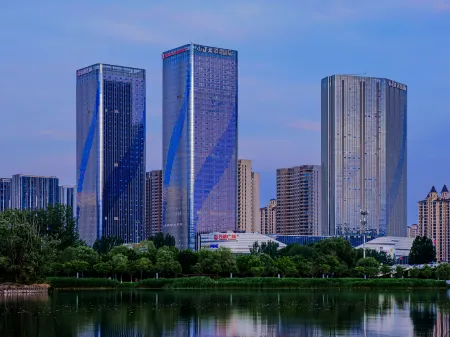 Hilton Garden Inn Taiyuan Binhe Отели рядом с достопримечательностью «Shanxi University of Finance & Economics Huashang College»