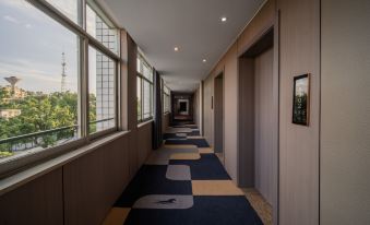 Yiyang Impression Movie Hotel (Yiyang Central Hospital Normal College)