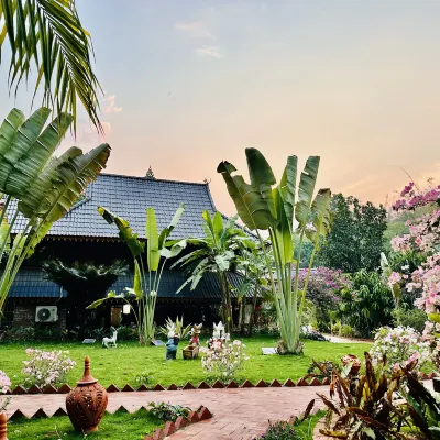 Jinghong Changfeng Dai Family Chinese Inn Hotels near Simao Ancient Village