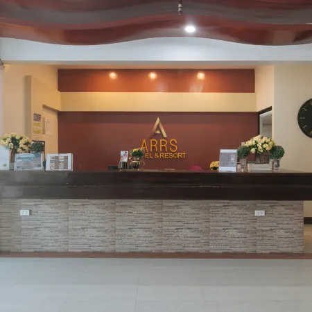 RedDoorz @ Arrs Hotel & Resort