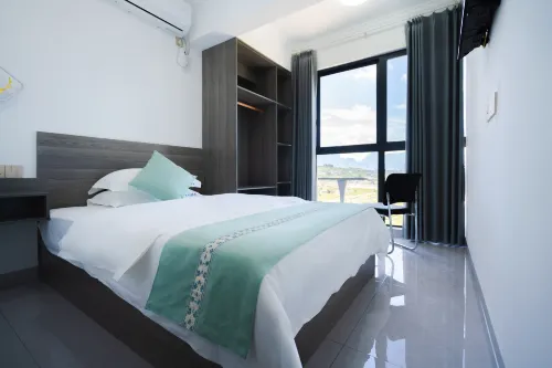 Baijiafu Homestay (Zhangjiajie West Station) - 2-Star